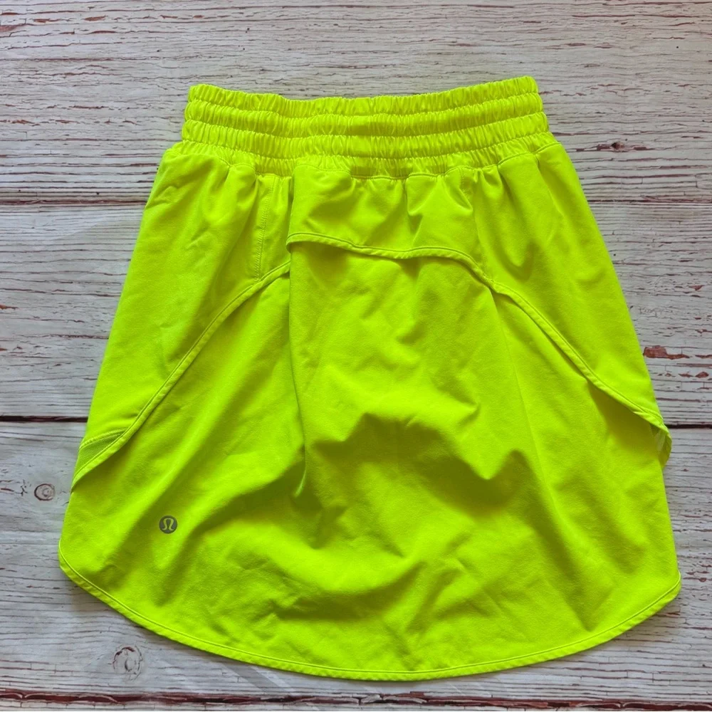 Lululemon Hotty Hot High-Rise Skirt Long in Highlight Yellow Sz 2